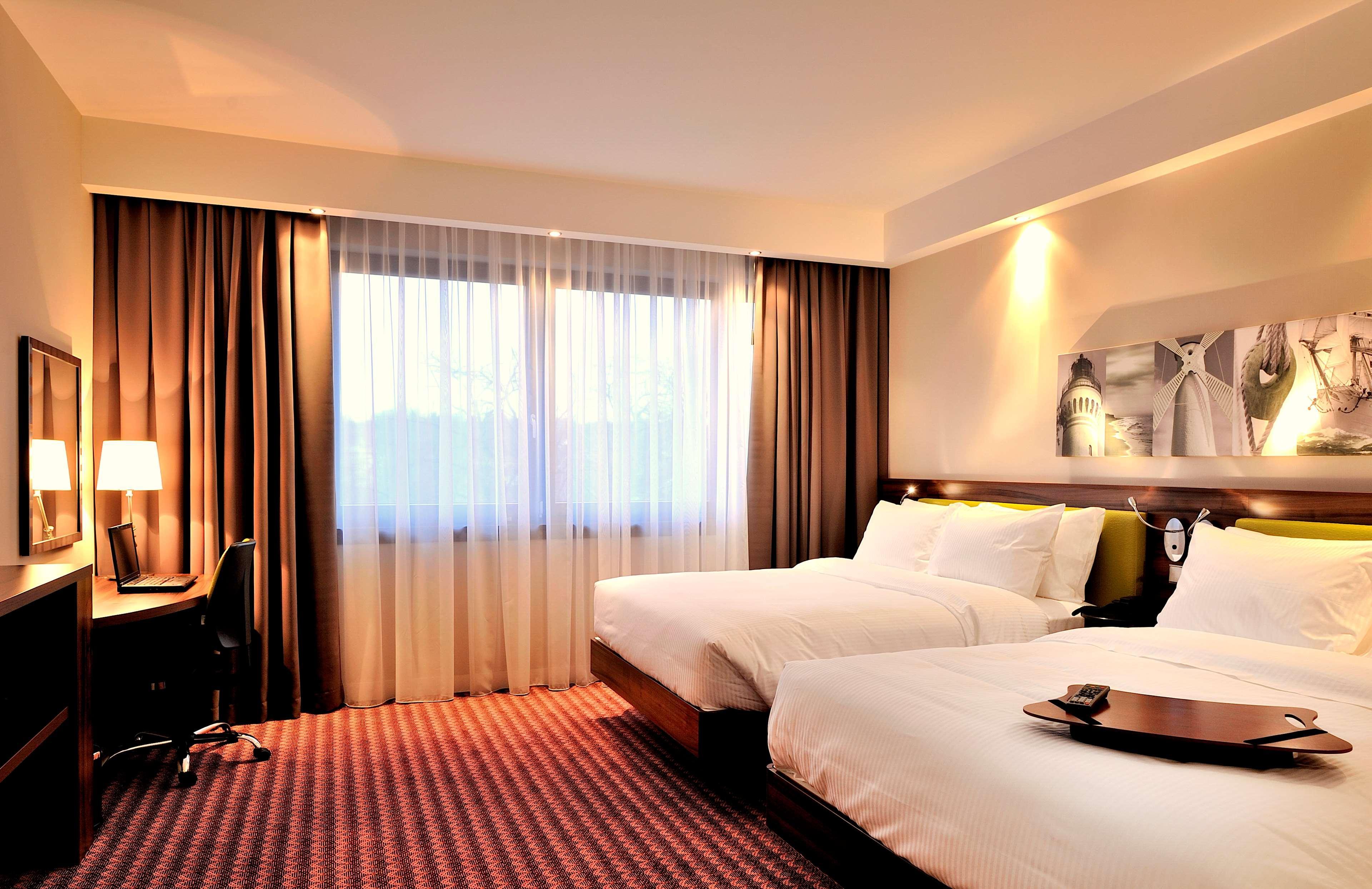 ホテル Hampton By Hilton シフィノウイシチェ エクステリア 写真