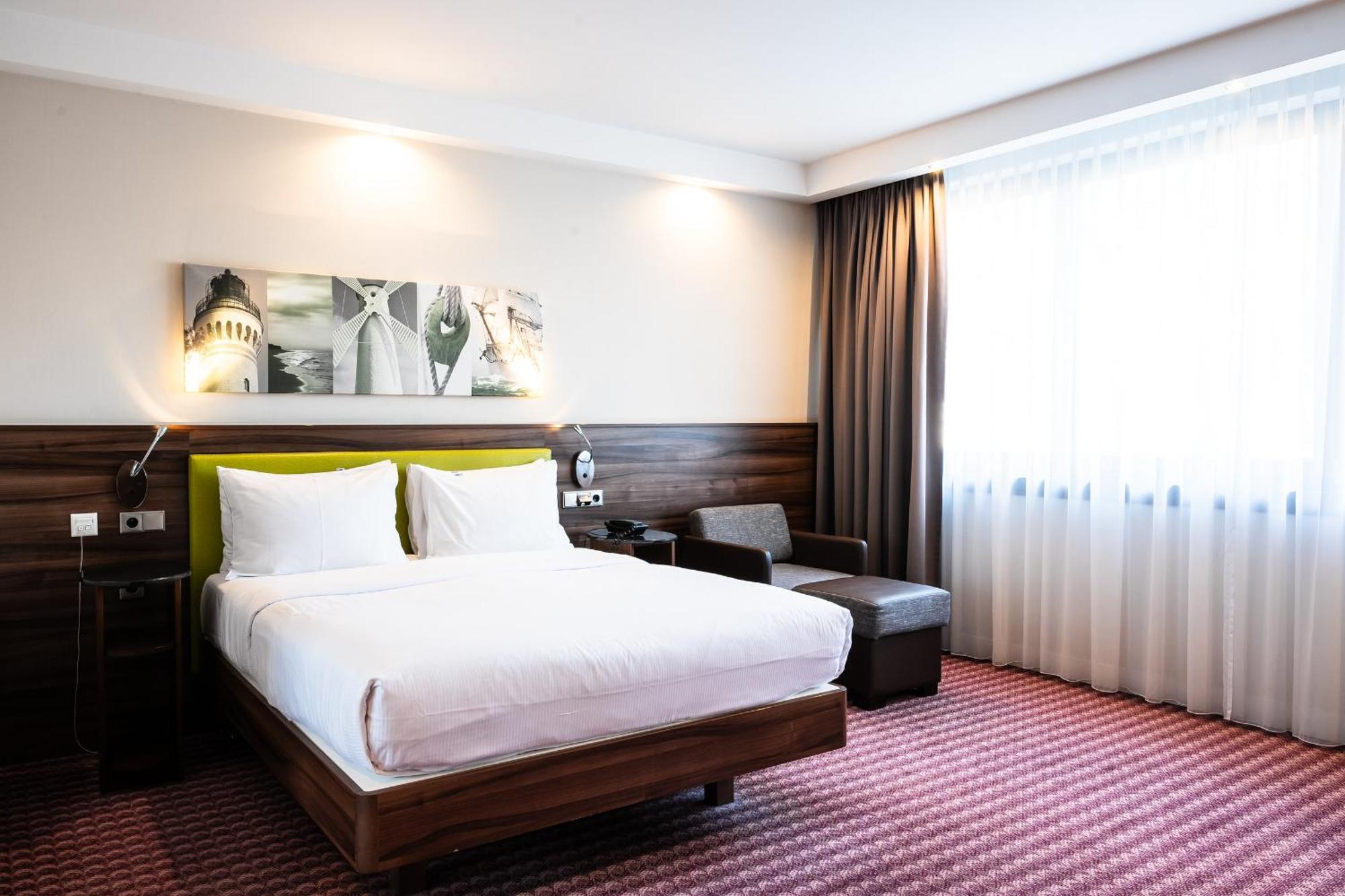 ホテル Hampton By Hilton シフィノウイシチェ エクステリア 写真