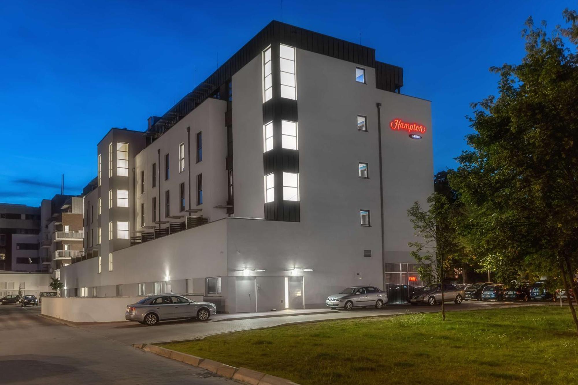 ホテル Hampton By Hilton シフィノウイシチェ エクステリア 写真