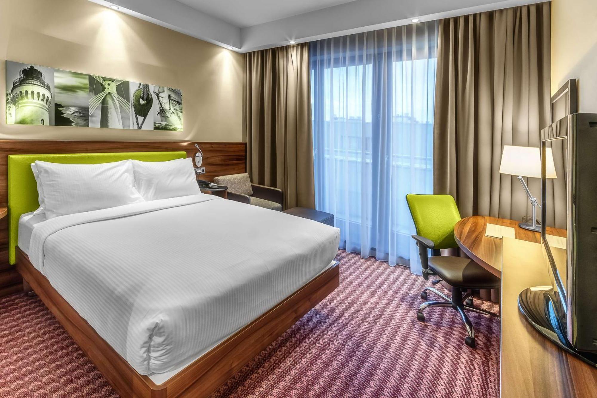 ホテル Hampton By Hilton シフィノウイシチェ エクステリア 写真