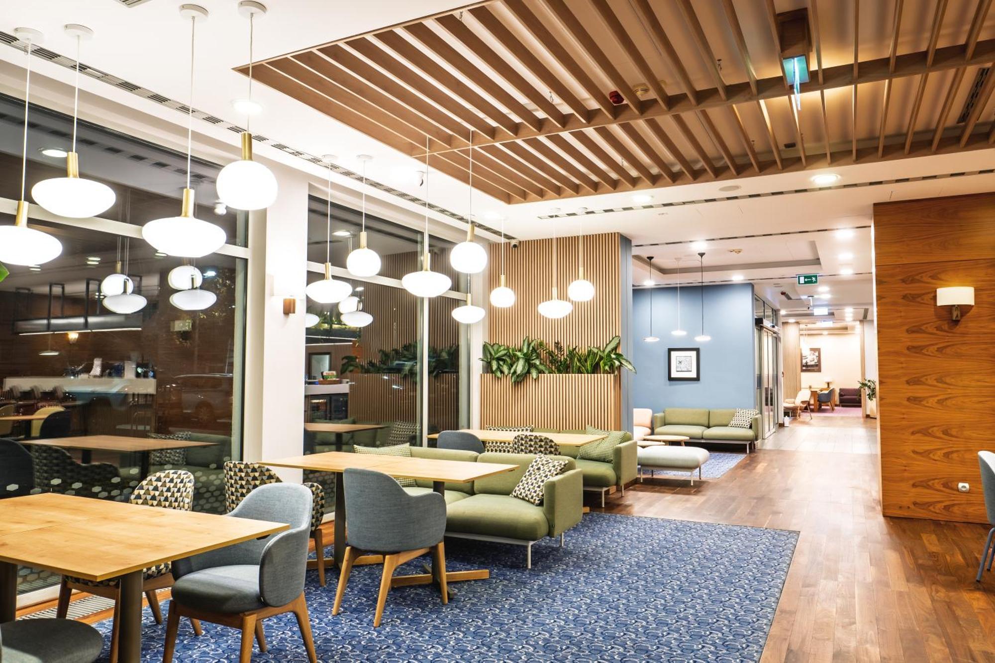 ホテル Hampton By Hilton シフィノウイシチェ エクステリア 写真