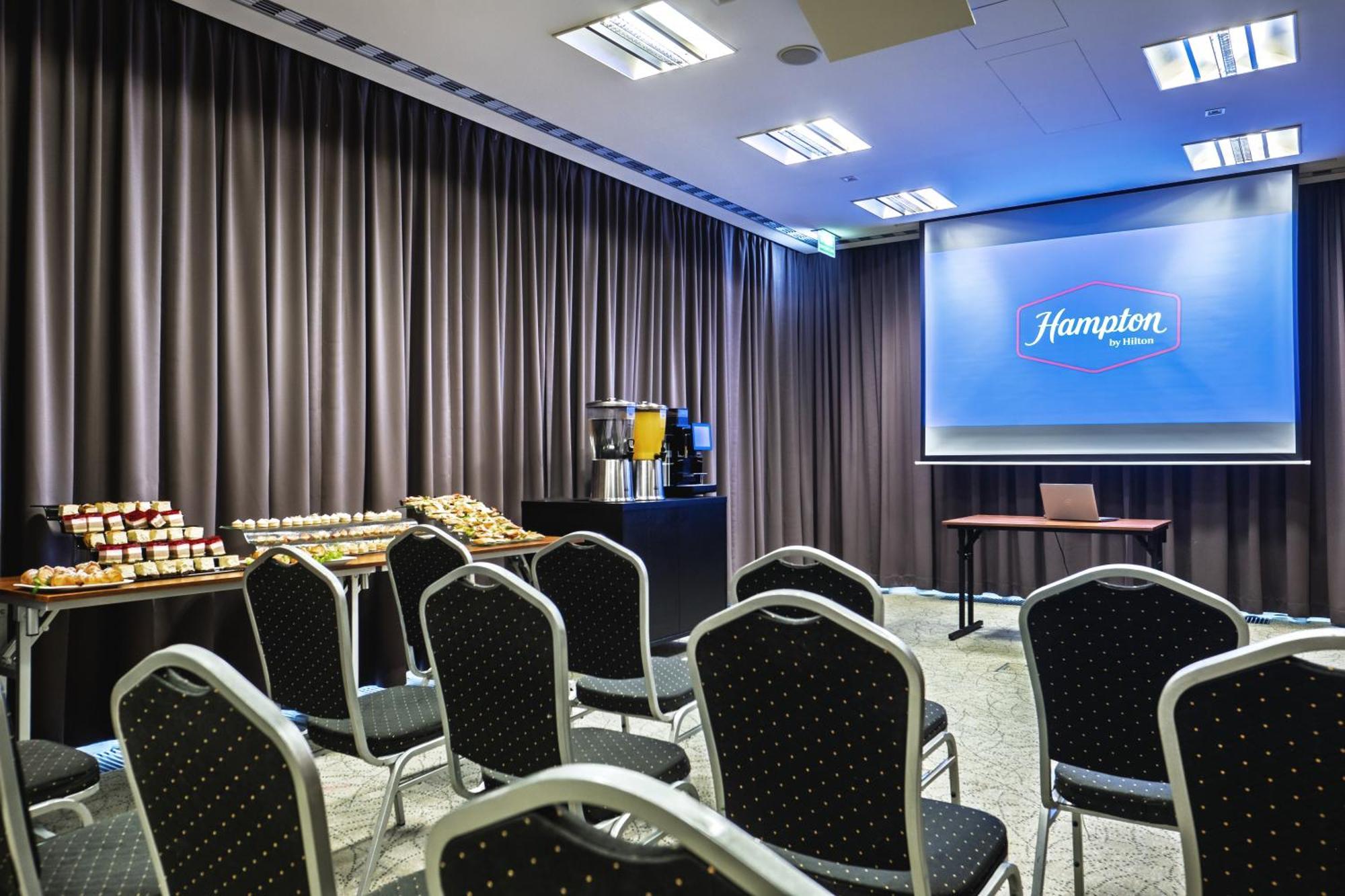 ホテル Hampton By Hilton シフィノウイシチェ エクステリア 写真