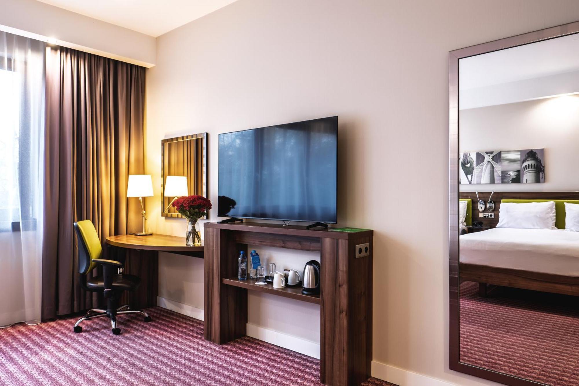 ホテル Hampton By Hilton シフィノウイシチェ エクステリア 写真